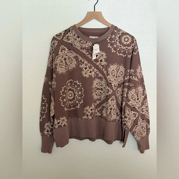 AMERICAN EAGLE AE Big Hug Crew Neck Sweatshirt - Picture 3 of 10